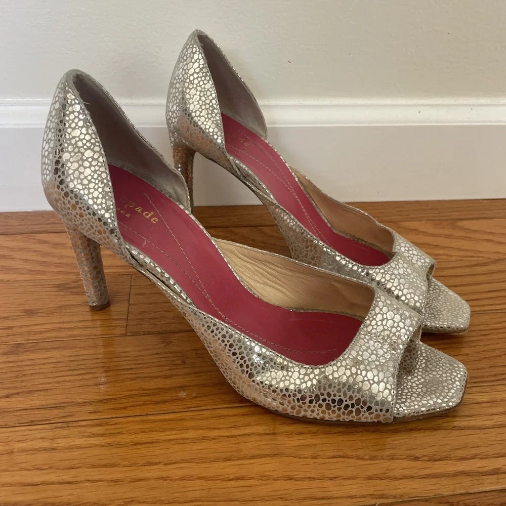 Kate Spade New York Lara Cracked Silver Leather Open Toe Pump 7.5‎ B Italy